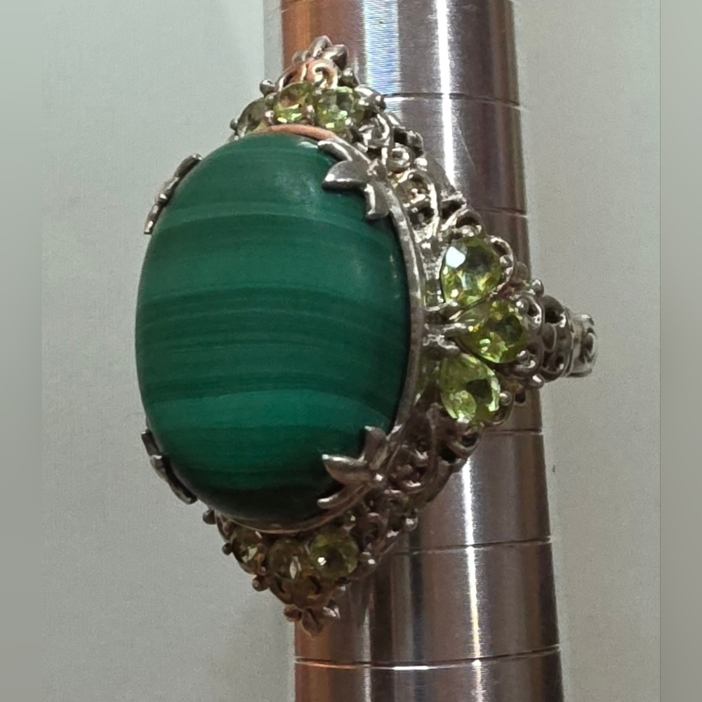 925 STERLING GENIUNE GREEN MALICHITE & PERIDOT STATEMENT RING SZ 7  11.68 Gr - Picture 3 of 6